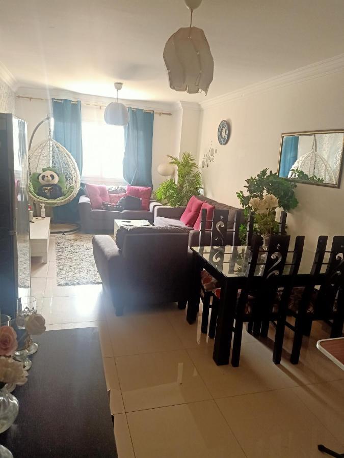 Fully Furnished Apartment At Ocean Blue Compound Kairó Kültér fotó