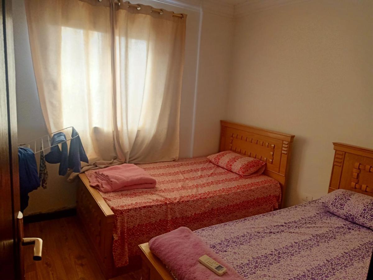 Fully Furnished Apartment At Ocean Blue Compound Kairó Kültér fotó